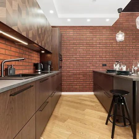Sky Tower - Luxurious 37Th Floor Apartment By Renters アパート ヴロツワフ