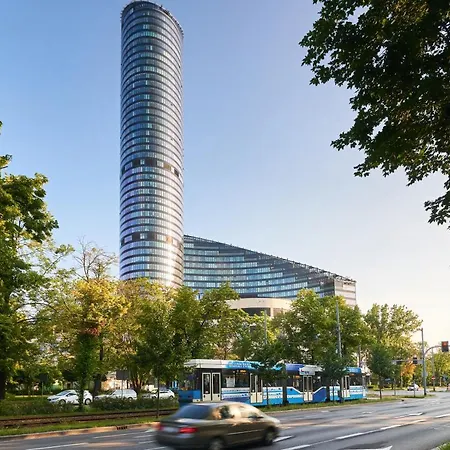 Sky Tower - Luxurious 37Th Floor Apartment By Renters アパート *